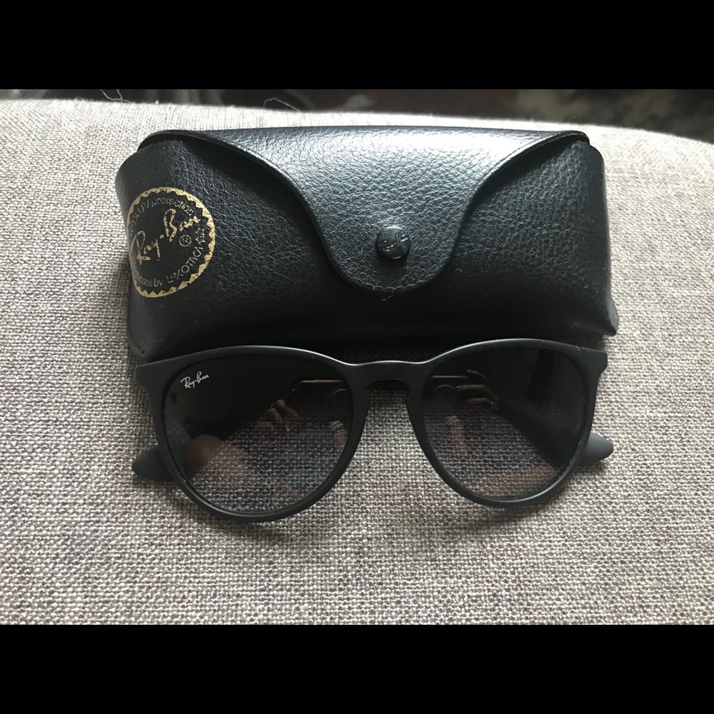 Erika Black Ray-bans